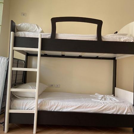 Ari Apartaments Vlorë Esterno foto