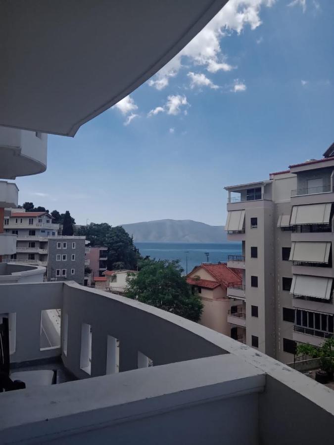 Ari Apartaments Vlorë Esterno foto