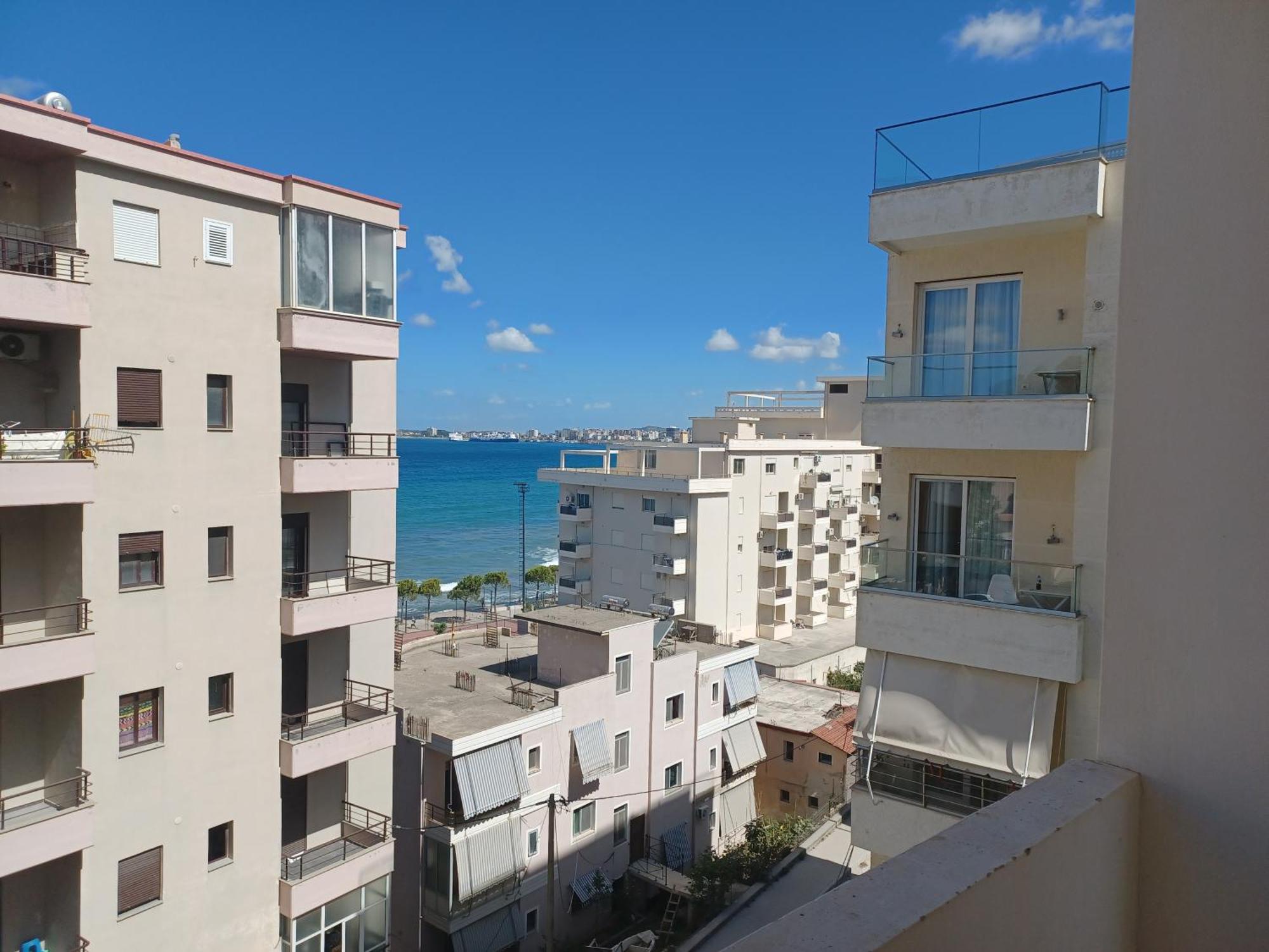 Ari Apartaments Vlorë Esterno foto